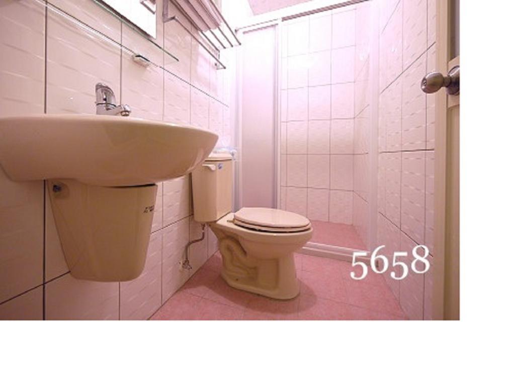 東港Hua Qiao De Jiaアパートメント エクステリア 写真